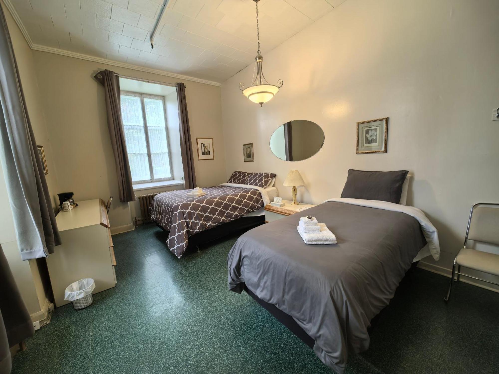 Auberge Du Couvent Saint-Casimir Eksteriør billede
